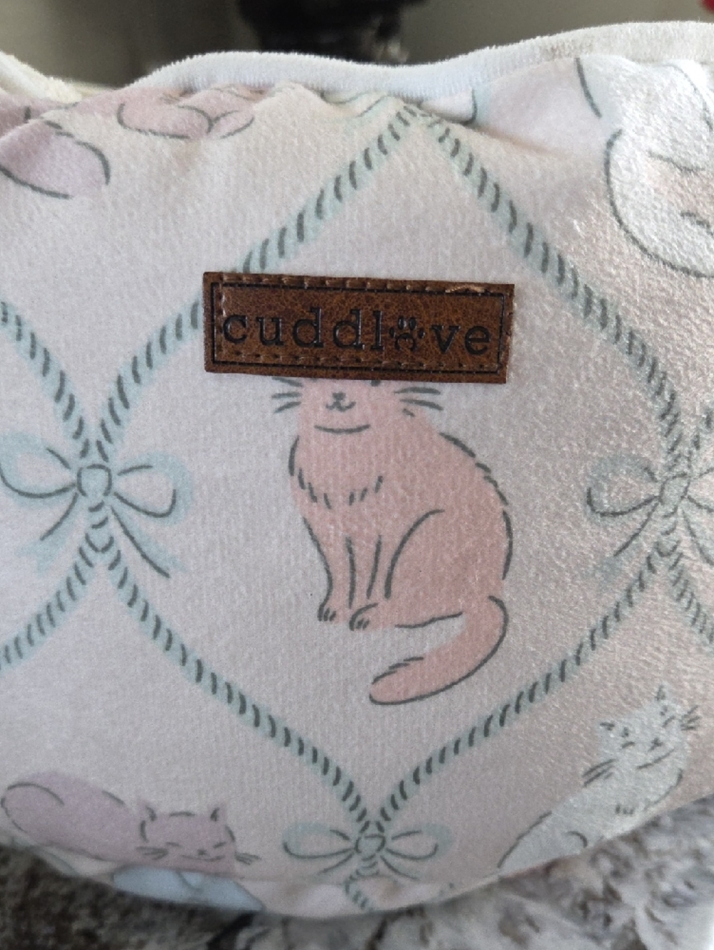 Cuddlove Beige & Pastel Pattern - Picture 2 of 7